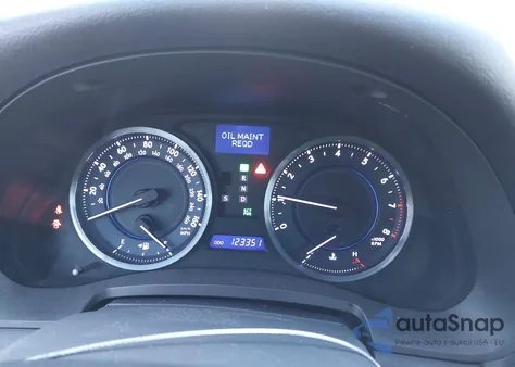 2011 Lexus Is 350 z USA, uszkodzony, nr VIN JTHCE5C25B5000931